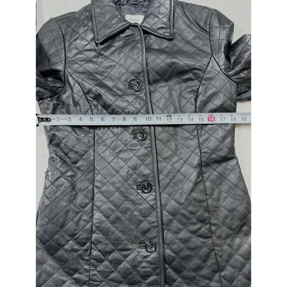 Neiman Marcus Quilted Lamb Leather Coat SZ M Jet Black Urban Luxe City Chic 495$